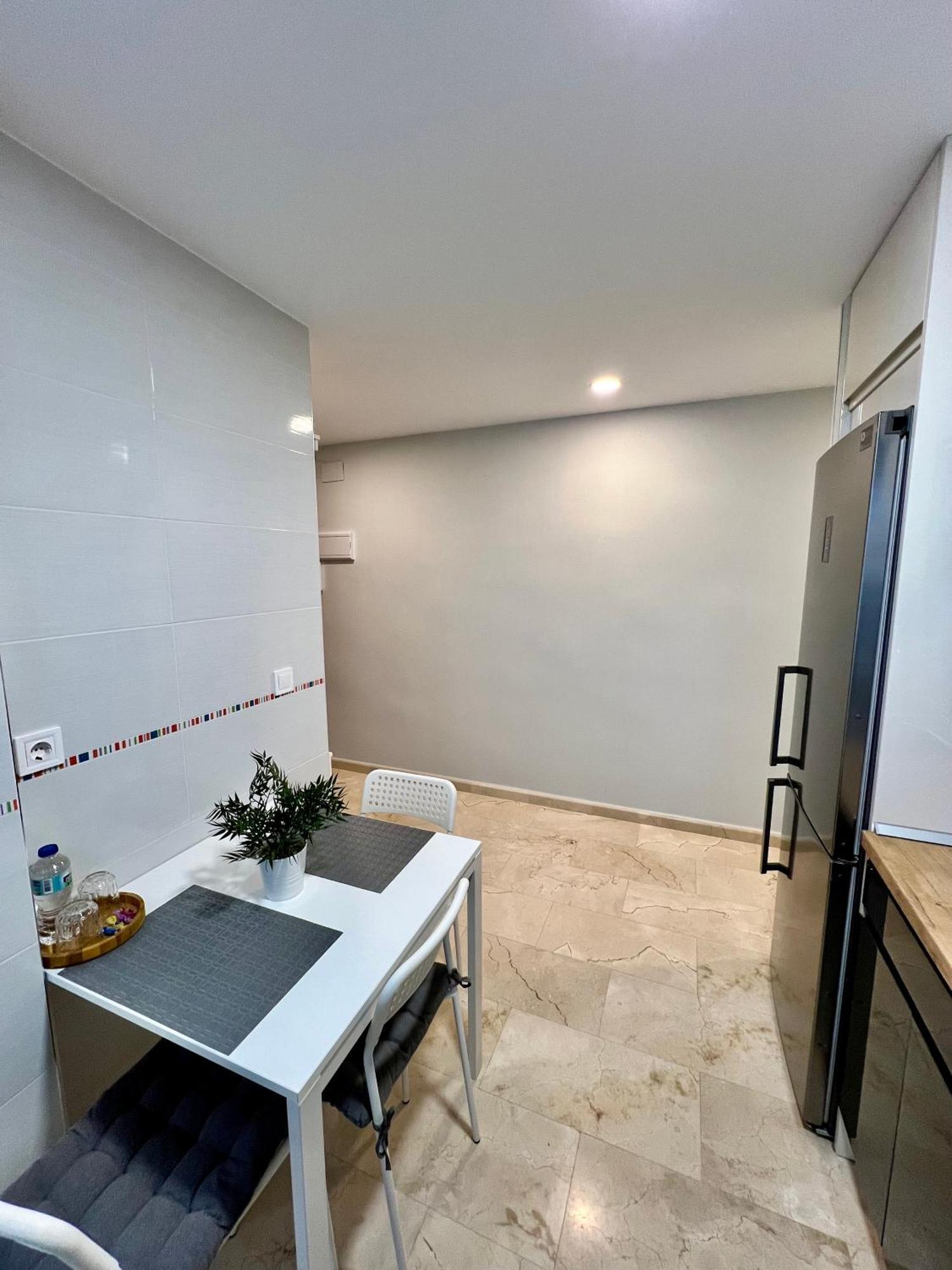 Apartamentos Prestige Suites Malaga IV Exterior photo